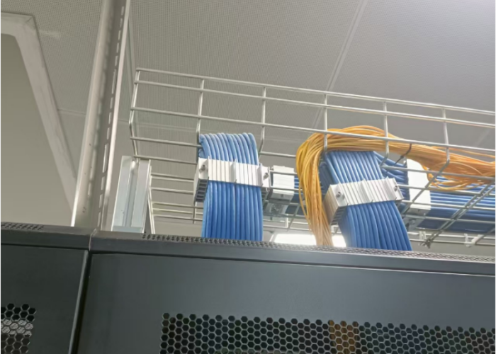 Lightweight 10 Ft Wire Mesh Basket Cable Tray 2-24 In