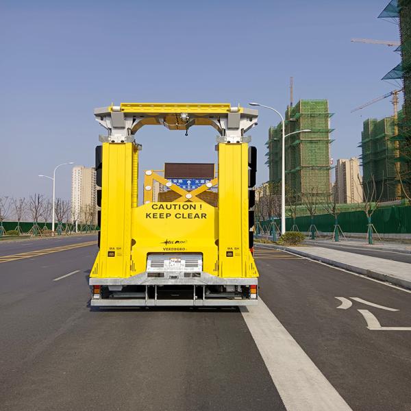 Truck Mounted Traffic Crash Impact Attenuator For Highway Road Maintenance