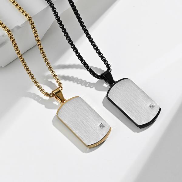 Collar de cruz religiosa satinada cuadrada grabado para hombres Collar de cruz de acero inoxidable Collar de cruz masculino Collar de joyería cristiana