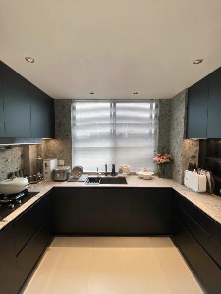 Cabinet de cocina contemporáneo de melamina de madera con acabado de grano de isla