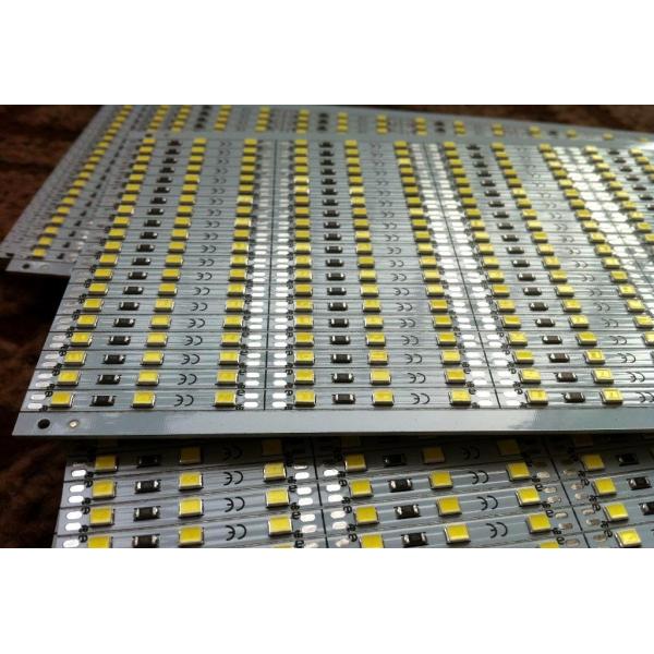 CHMT510 LED Pick And Place Machine , 4 Heads 8 Feeders 1.2m LED Strip Small SMT Machine