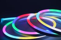 SPI RGBW Illusion Neon Light Flexible bande LED en silicone avec tension de travail DC24V