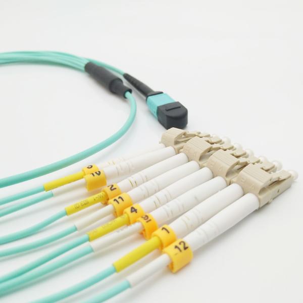 3M Duplex OM3 MPO à la corde de correction optique de la fibre 8xLC 50/125