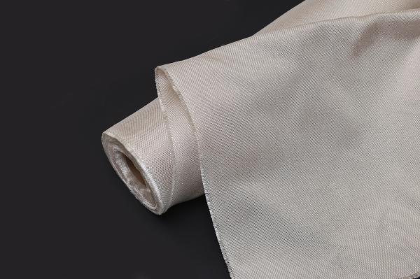 O cetim 1000 alto resistente ao calor de pano 0.7mm Brown da fibra de vidro do silicone de C tece