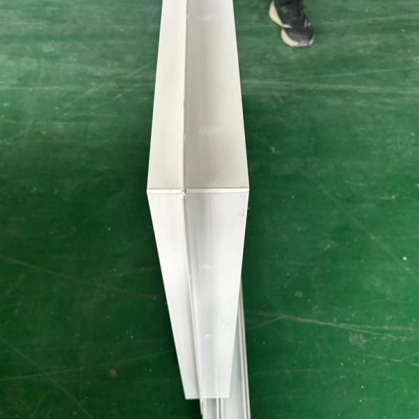 Fermeture de fenêtre coulissante en UPVC et fenêtre de porte standard avec vitre flottante