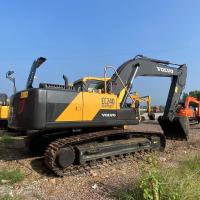 Excavateur Volvo EC240 polyvalent d'occasion avec système hydraulique avancé et salle d'opération nouvellement conçue