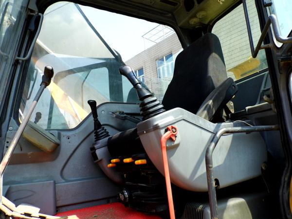 Used Volvo 240 Excavator For Sale