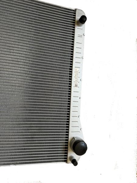 Aluminum Radiator for BMW 17118669005 17118662853 17118663676 17118615994 17117603745