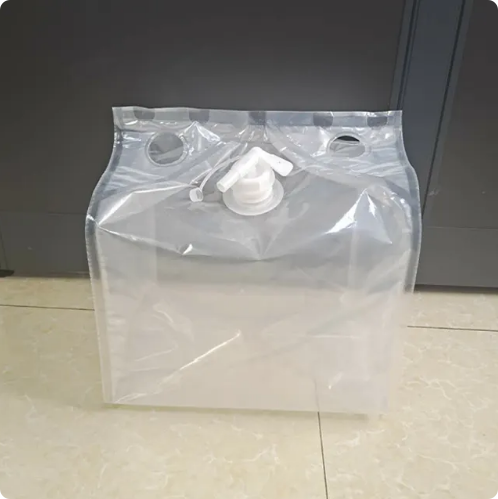 Clear Bag In Box With Reusable Valve Food Safe Transparent Liquid Packaging Bib Bag For Liquid Storage Dispensing