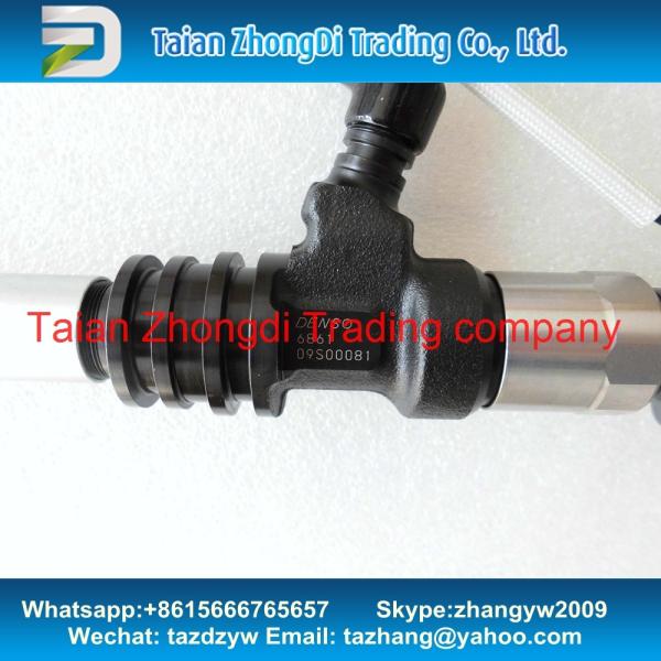 Denso Original and new fuel injector 095000-6860, 095000-6861 for MITSUBISHI 6M60T ME304627, ME307086