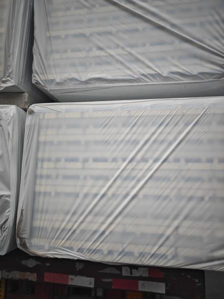 Fireproof PU Roofing Sheet Aluminum Polyurethane Foam Sandwich Roofing Panels