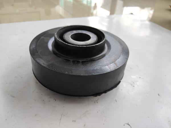 OEM Excavator Black R385-9T Engine Mount Cushion