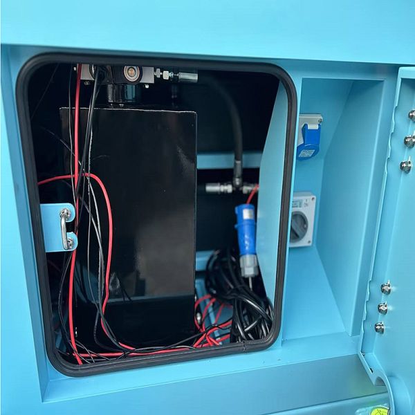 Portable Solar Light Tower Construction Site Trailer Light Tower High Performance Solar Powered Lighting Towers