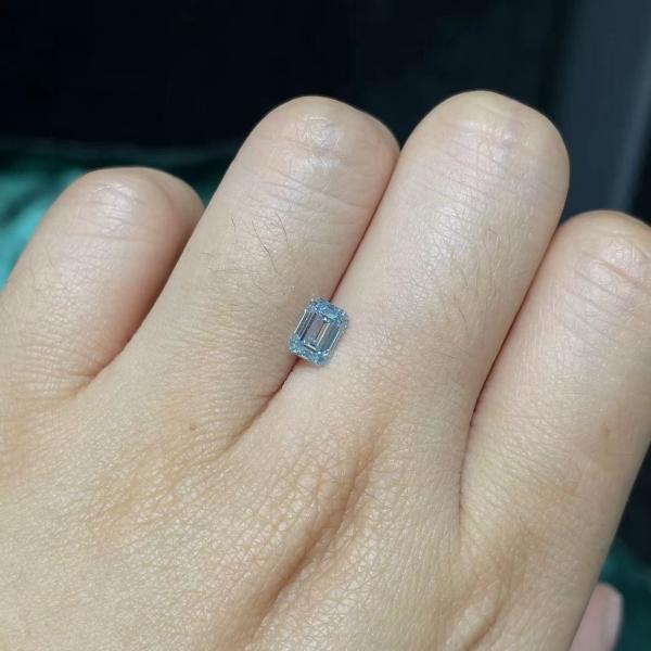 0.65 Carat CVD Lab Grown Blue Diamonds Emerald Without Inlay To Cultivate