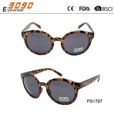 retro temperament fashionable  Unisex  plastic  sunglasses for men and women, polarized UV 400 lens.