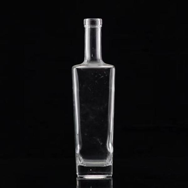 Элегантный дизайн 750 мл стеклянная бутылка для алкоголя с образцом и стеклянным материалом