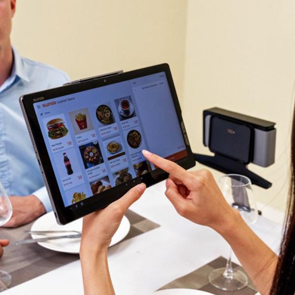 Le SUNMI CPad PAY 11 est une version mobile ultra-mince et légère avec connectivité 4G et batterie longue durée.
