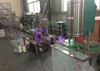 Ligne remplissante de canette de bière
