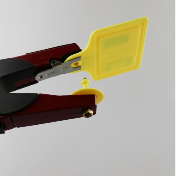 RFID cattle ear tag,UHF ear tag,barcode ear tag,cow ear tag,laser printing ear tag,80*70mm,plastic TPU,easy to tracking