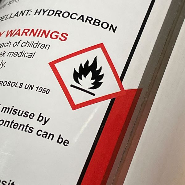 Aeropak APK-8305 Pitch & Bug Car Body Cleaner Fluid with Fast Cleaning and No Harm to Paint