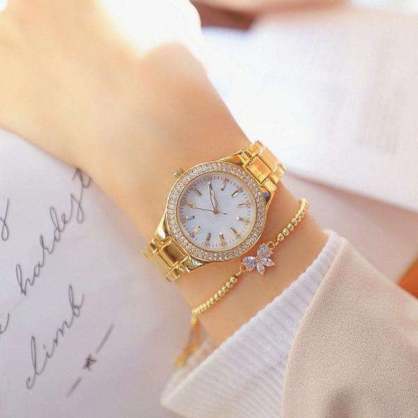 O presente dourado do relógio de senhoras 3ATM ajustou o grupo do relógio e do bracelete de senhoras de 22cm