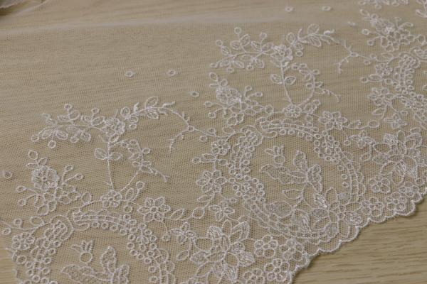 ODM Embroidered Tulle Lace Trim , Gauze Mesh 5 Inch Lace Trim