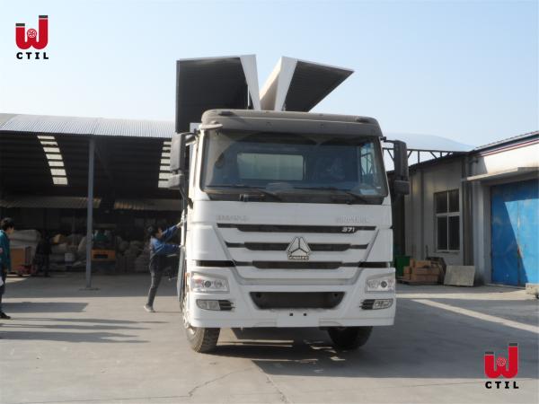 CAMINHÃO de Wing Van Capacity 50t HOWO Wing VAN dos veículos com rodas 8x4 12