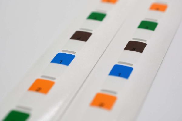 Étiquettes de câbles adhésifs 10*20-10mm Multicolore Matte Translucide Étiquette de câble en vinyle résistant à l'eau
