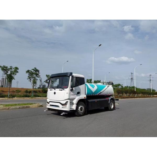 Junfeng Vehicle water tank truck,large water storage capacity