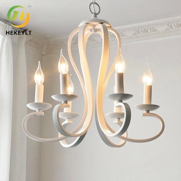 Lâmpada simples europeia da loja de roupa do quarto da sala de jantar de Art Candle Chandelier Living Room do ferro