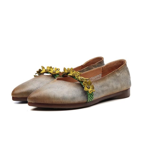 S274 2020 Fashion All-Match Spring New Women'S Shoes Literary Flowers Flat-Bottomed Handmade Pointed Leather Shoes