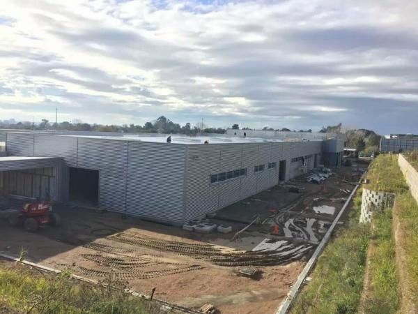 Modern Prefab Steel Structure Commercial Building Aesthetic Appeal