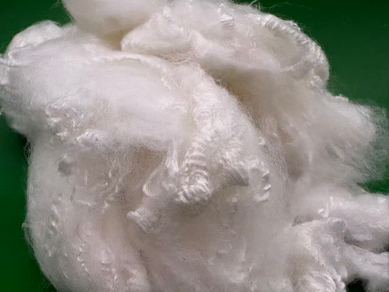 Lightweight Acrylic Fiber , 2.78Dtex × 51mm Raw Pink Flame Retardant Modacrylic Fibre