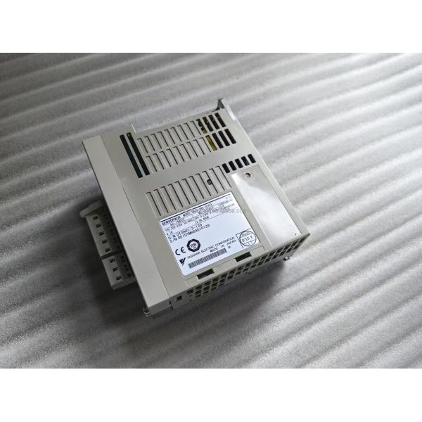AC Servo Driver CACR-2R8-S04VA CACR2R8S04VA New in Box CACR-2R8-S04VA