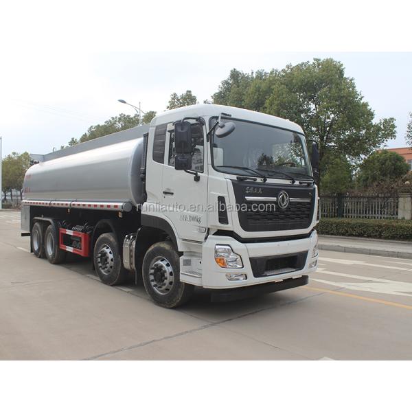 Dongfeng SkyDragon Vehículo de transporte de líquidos ordinario de ocho ruedas delantero y cuatro trasero