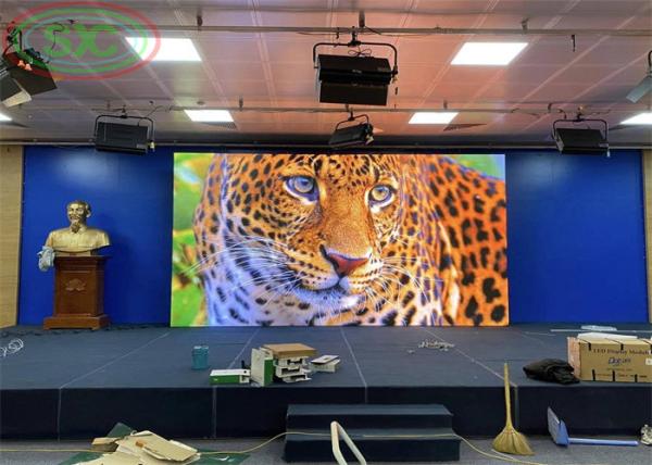 Patiently Answer Customer s Questions Indoor Rental LED Display for Shopping Mall Retail Store Church