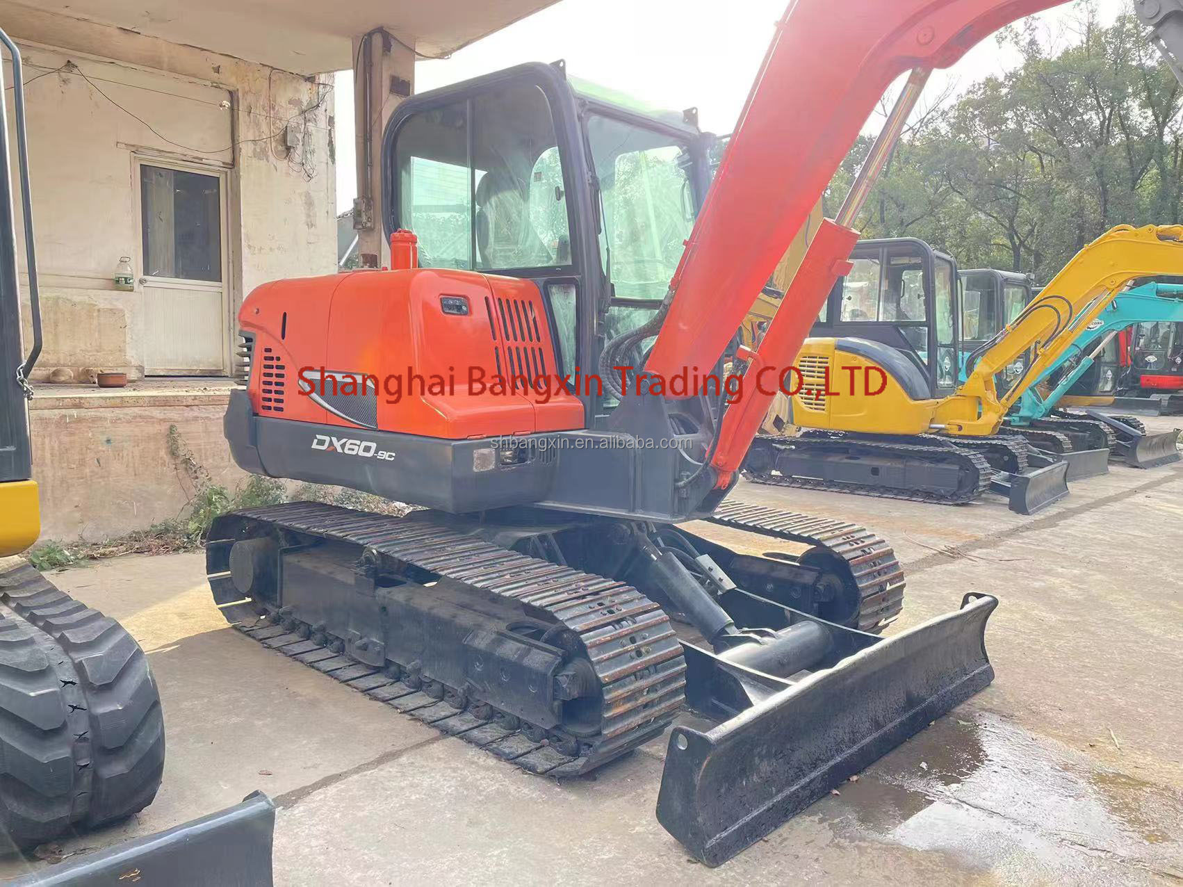 Original Hydraulic Pump Almost Yangma Engine Doosan DX60 Crawler Excavator in 2021