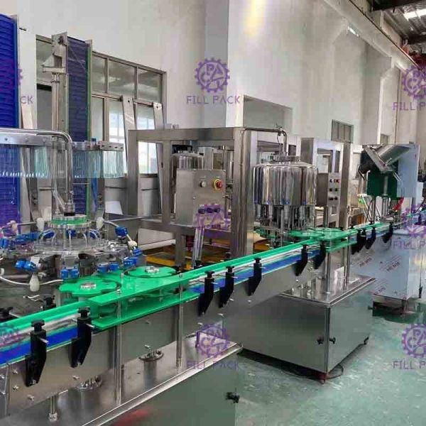 Pure Drinking PET Bottle Water 3 In 1 Monoblock Washing Filling Capping Equipment / Plant / Machine / System / Line