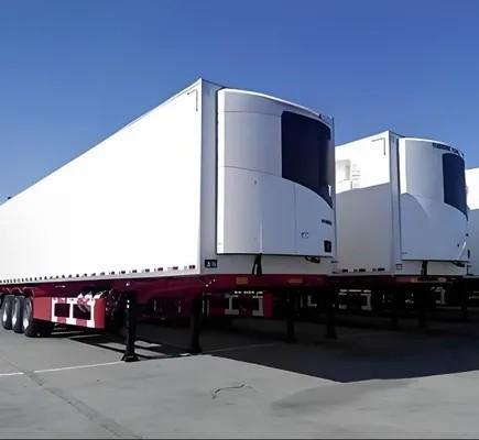 Q345B T700 鋼材 ヘビーロード 40/45/53FT 冷蔵バン セミトレーラー リーファーパワーユニット付き