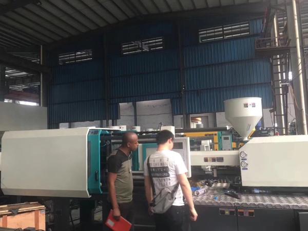 HJF180 plastic Injection Molding Machine 180 Tons with T slot platen