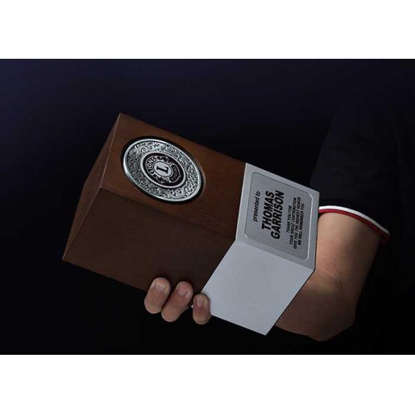 Aluminum Base Wooden Award Plaques 3D Customized Logo Souvenirs For Enterprise