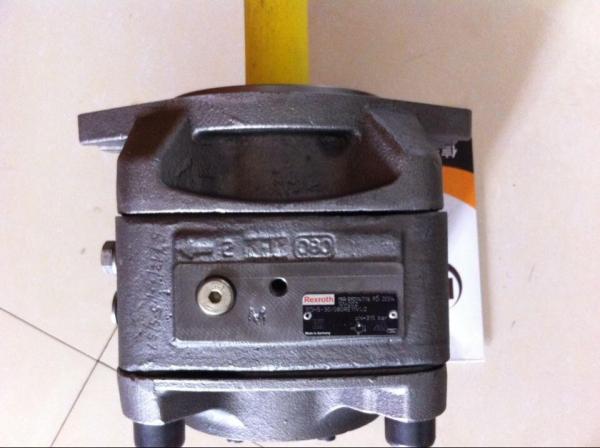 PGH5-2X/063LR11VU2 PGH4-3X/032RE11VE4 Original German Rexroth Hydraulic Gear Pump