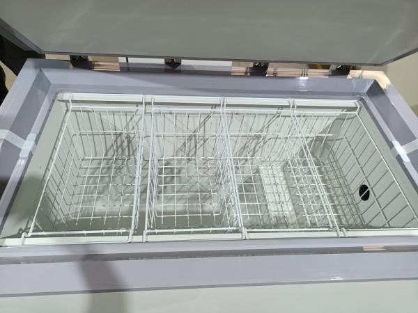 -40℃ Biomedical Chest Freezer 305L Ultra-Low Temperature Freezer for Medical and Laboratory Use