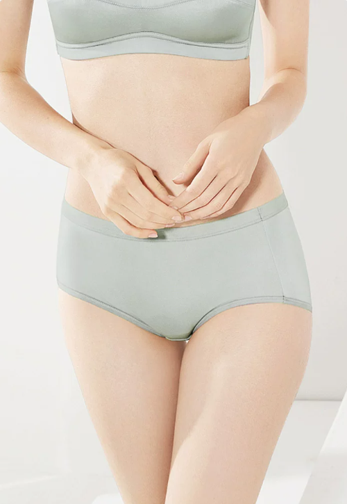 100% Mulberry Silk Underwear Breathable Seamless Silk Lingerie for Women