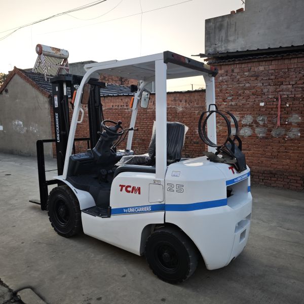 TCM 30 Forklift LPG Dual Use Of Oil And Gas TCM Forklift Second Hand