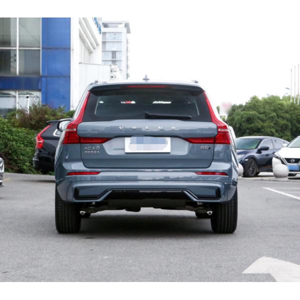 XC60 2023 B5 4WD Zhiyi sport version 2.0T 250HP L4 5 Door 5 seats SUV Car
