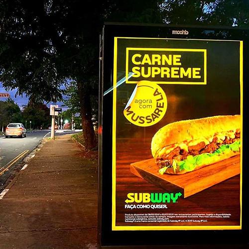 le double de 49 pouces 2500Nits dégrossit Signage extérieur de Digital de totem d'affichage à cristaux liquides