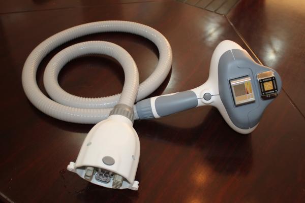 Touch Screen White / Blue SHR Hair Remova Machine with 755nm - 815nm