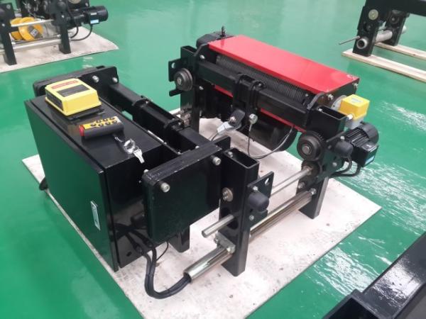 Euro Style Electric Wire Rope Hoist 10 Ton Pendant Control IP54