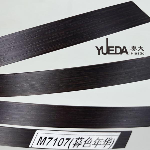 Produit d'extrusion à bande de bord d'épaisseur personnalisable pour la prévention de la poussière dans la production-M7107
